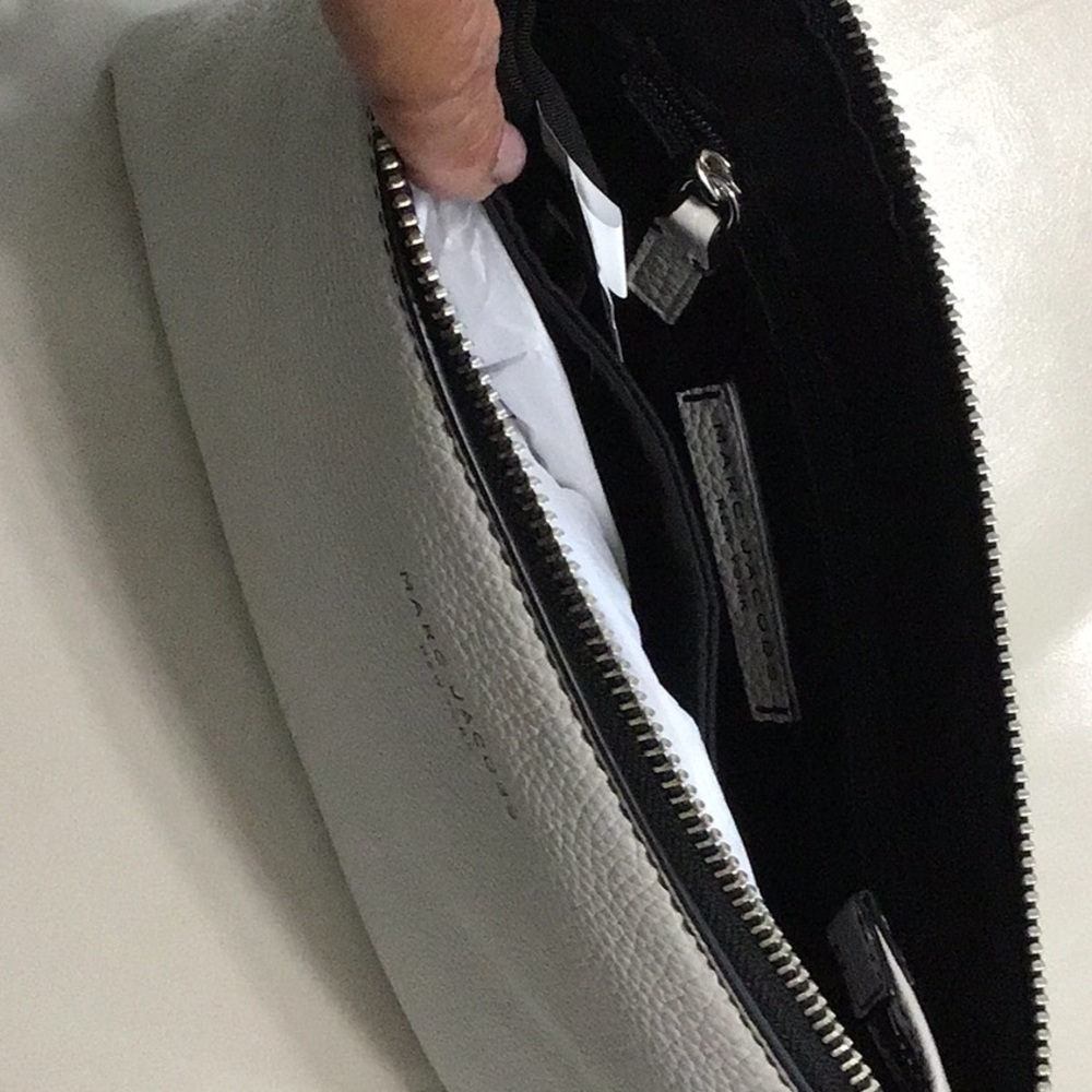 New w/o Tags Marc Jacobs White Leather Crossbody - Picture 5 of 8